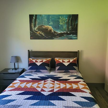 Lakeshore Lodging Suites Хоумър Екстериор снимка