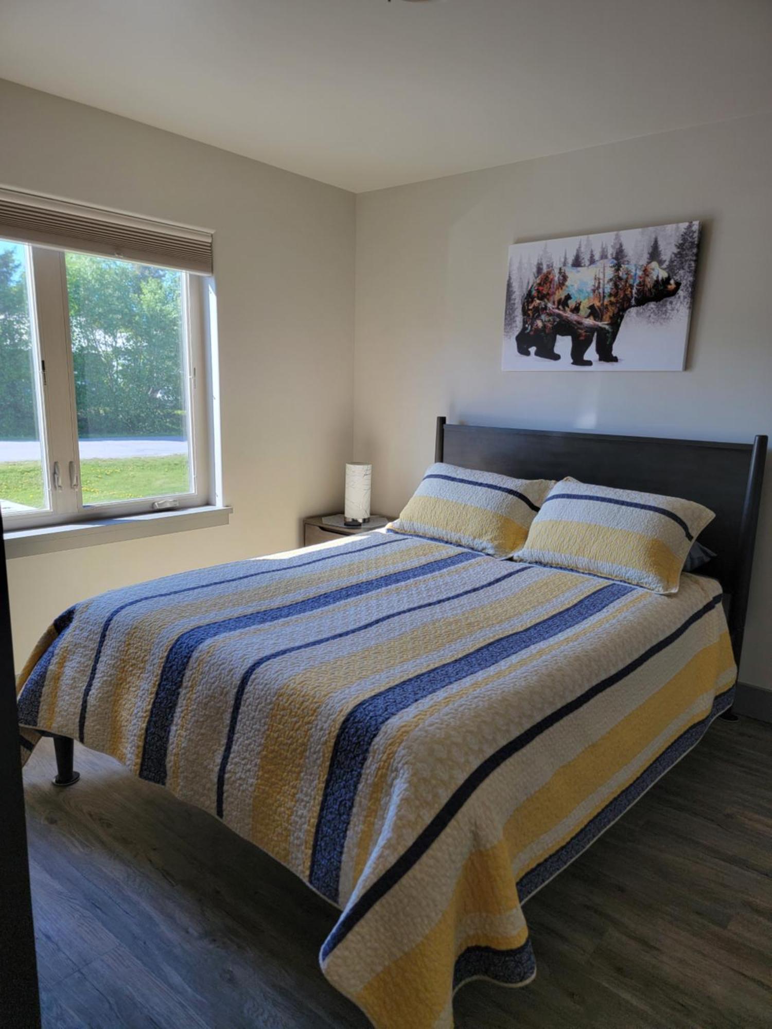 Lakeshore Lodging Suites Хоумър Екстериор снимка