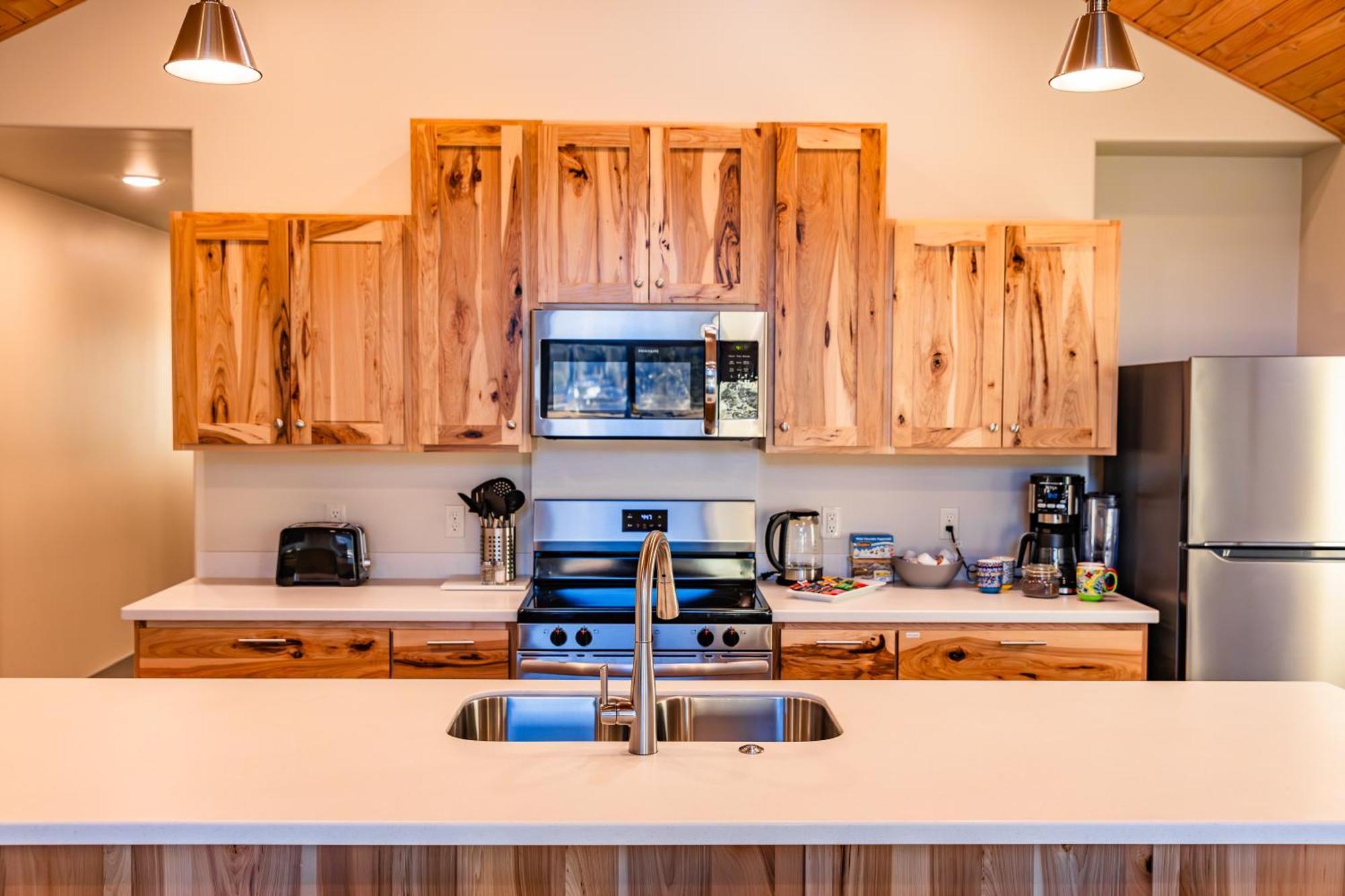 Lakeshore Lodging Suites Хоумър Екстериор снимка