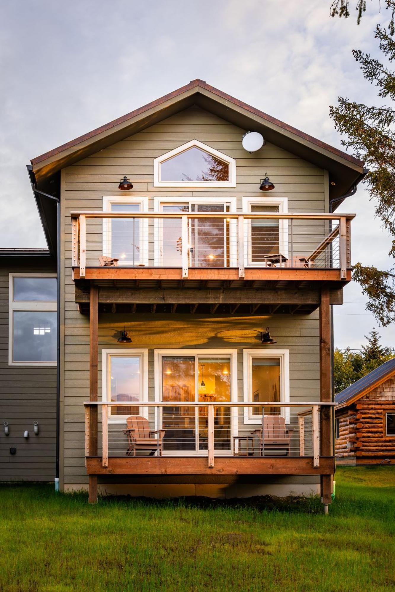Lakeshore Lodging Suites Хоумър Екстериор снимка